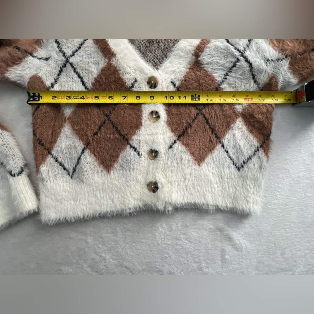 SO Brown and White Argyle Faux Fur Cropped Cardigan Sweater, Size M - Picture 9 of 11